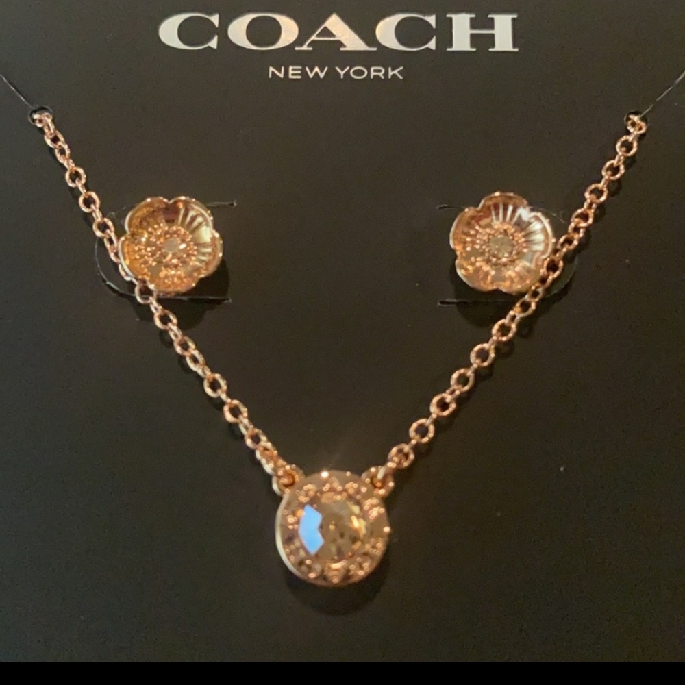 NWT Coach Open Circle Necklace And Tea Rose Stud Set - Picture 3 of 3